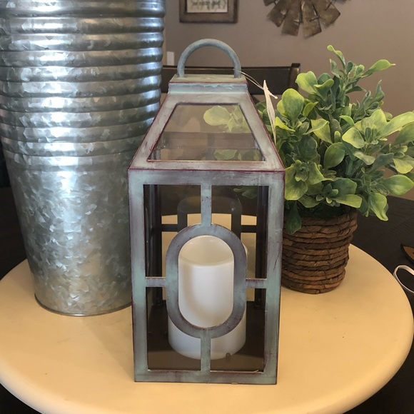 Modern Farmhouse LED Lantern with Candle - Picture 5 of 8
